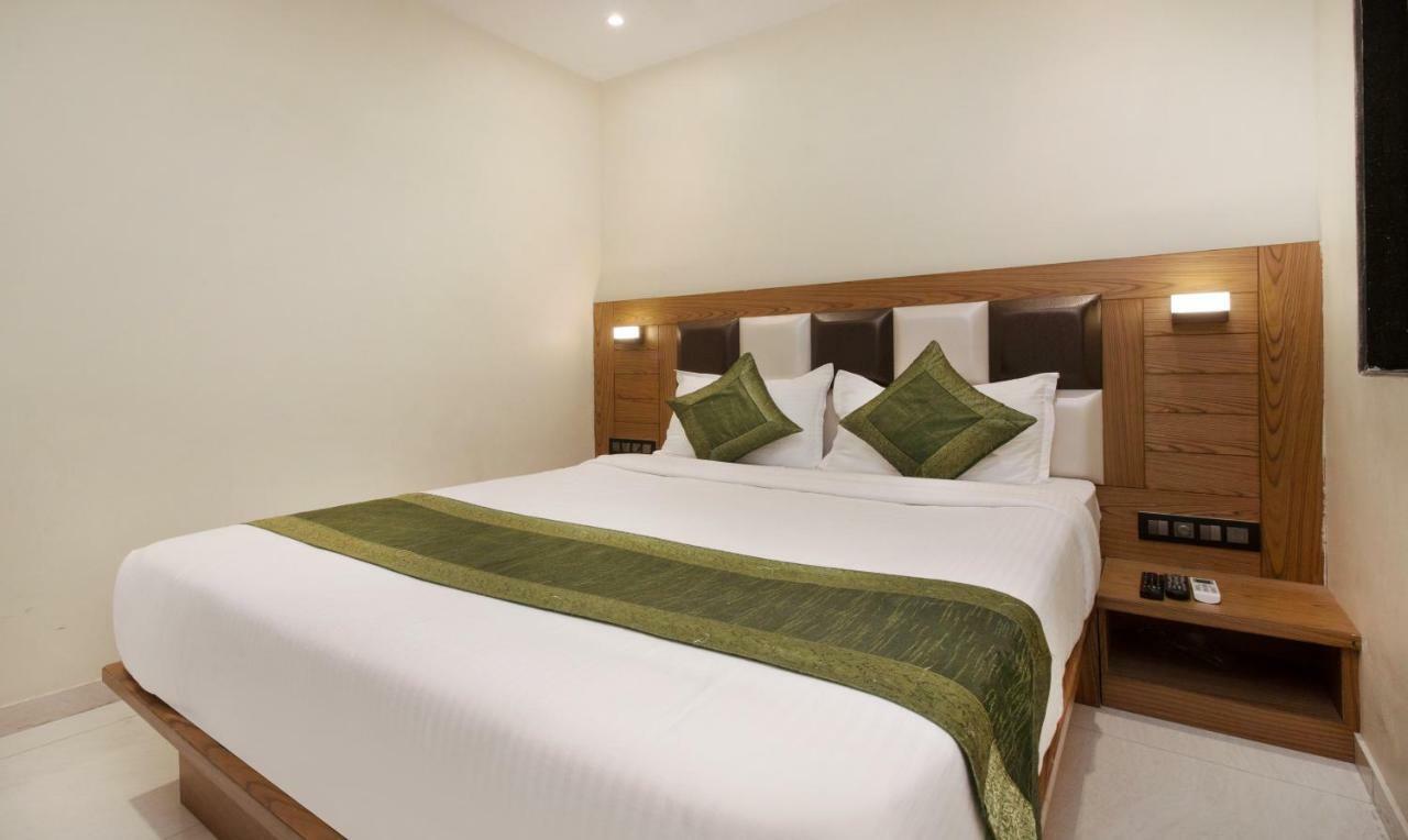 Hotel Residency Park Mumbai Exterior photo