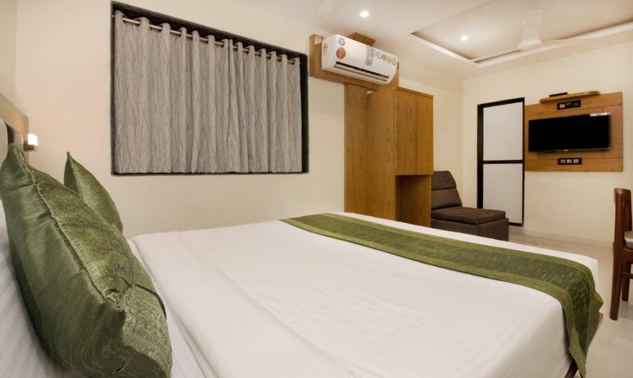 Hotel Residency Park Mumbai Exterior photo