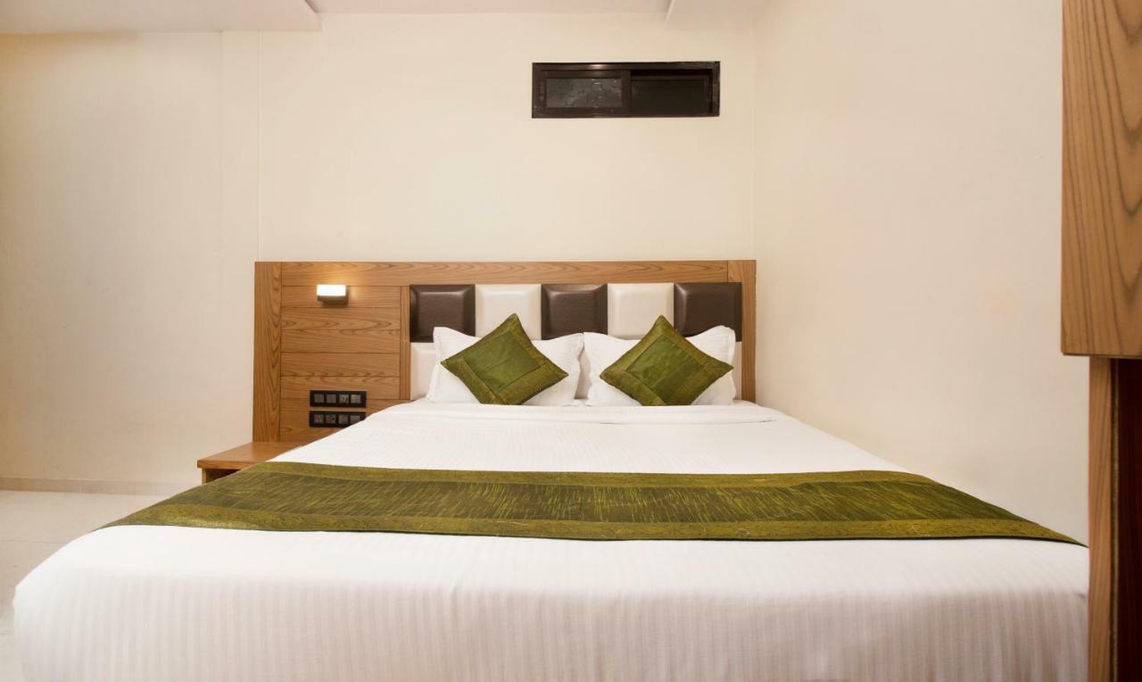 Hotel Residency Park Mumbai Exterior photo
