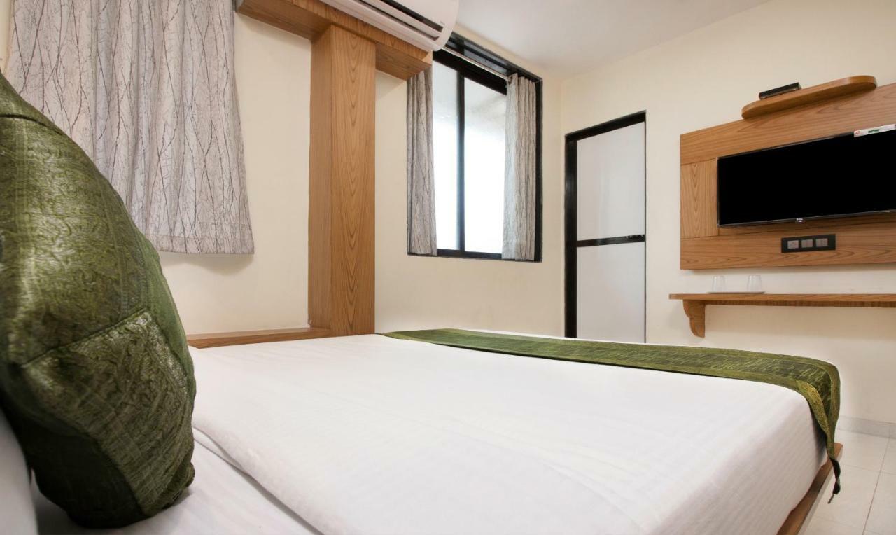 Hotel Residency Park Mumbai Exterior photo